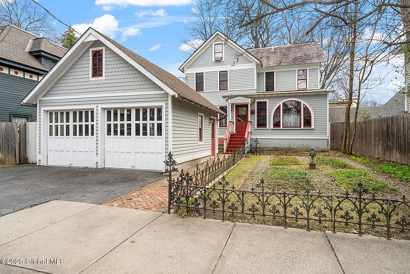 5th image of 69 Union Avenue