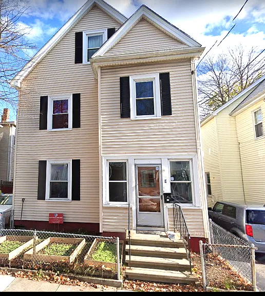 8 Perry St #1 — Photo 1