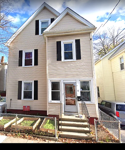 8 Perry St #1
