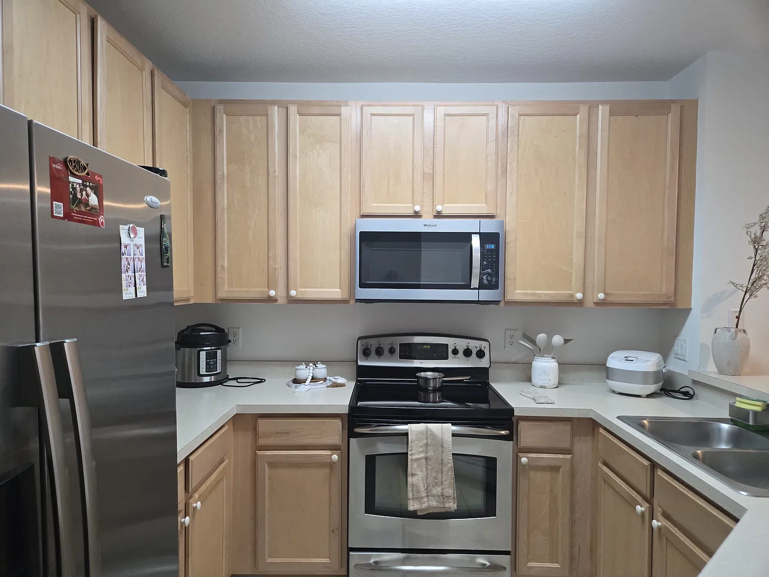 2 bed, 2.5 bath, 1486 sqft, $1,850 — Photo 4