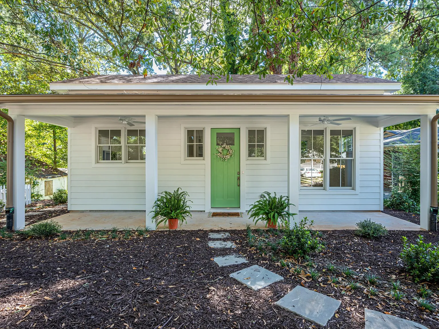 1102 Montreat Ave SW — Photo 2