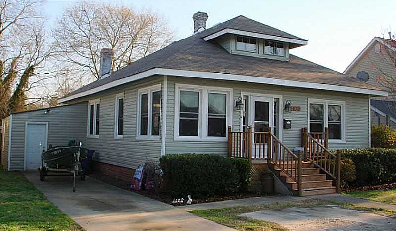 2nd image of 4015 County St