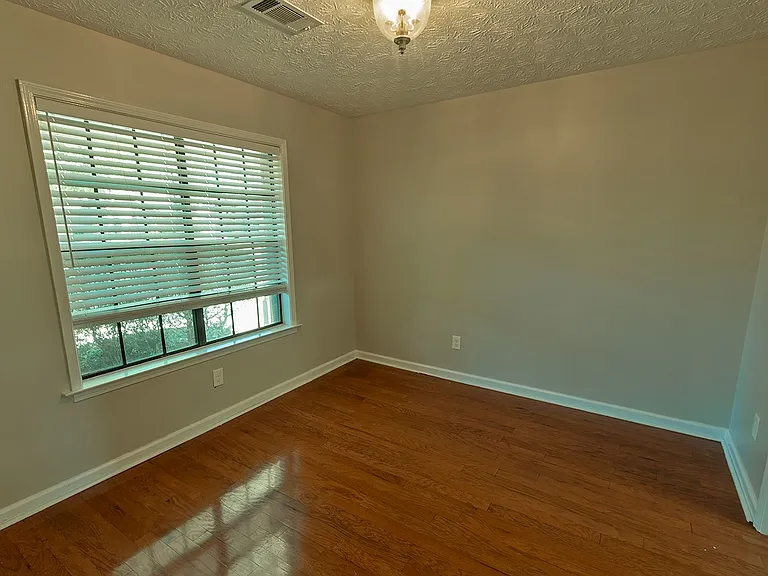 7125 Breckenridge Dr — Photo 11