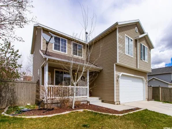 4113 E Cattle Dr, Eagle Mountain, UT 84005