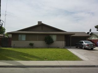 2575 Jackson St, Selma, CA 93662