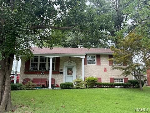 2nd image of 14 Mercer Dr