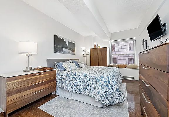 5th image of 96 Schermerhorn St APT 2F