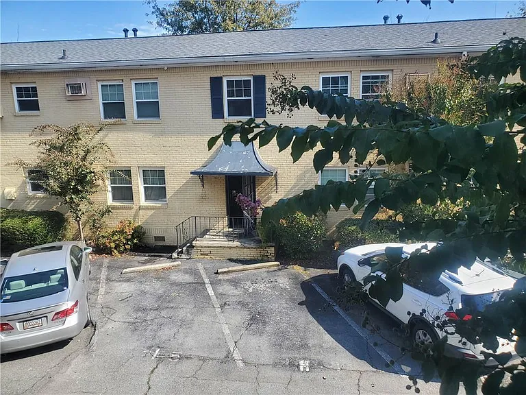 1042 Saint Charles Ave NE #6 — Photo 29