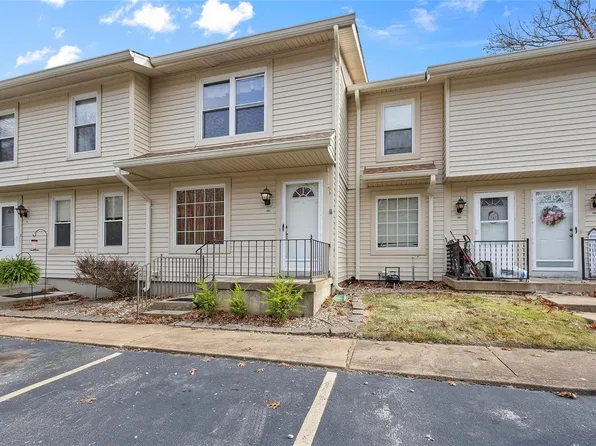 161 Dartingbird Ln APT B, Eureka, MO 63025