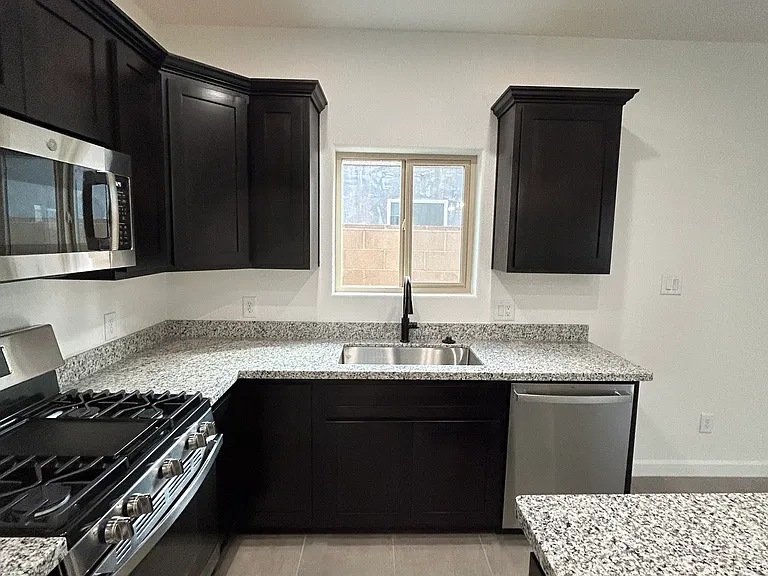 3502 Ostrich Dr — Photo 3