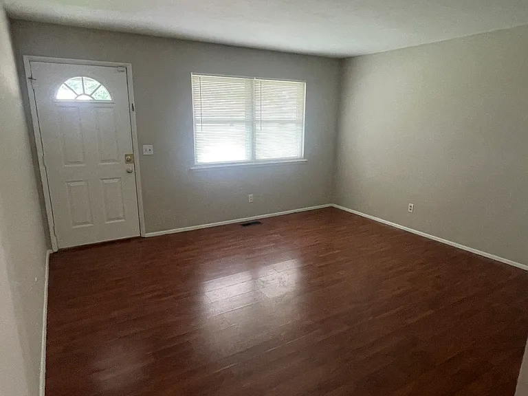 2250 Grants Pkwy — Photo 2