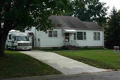2nd image of 1101 4th Ave E