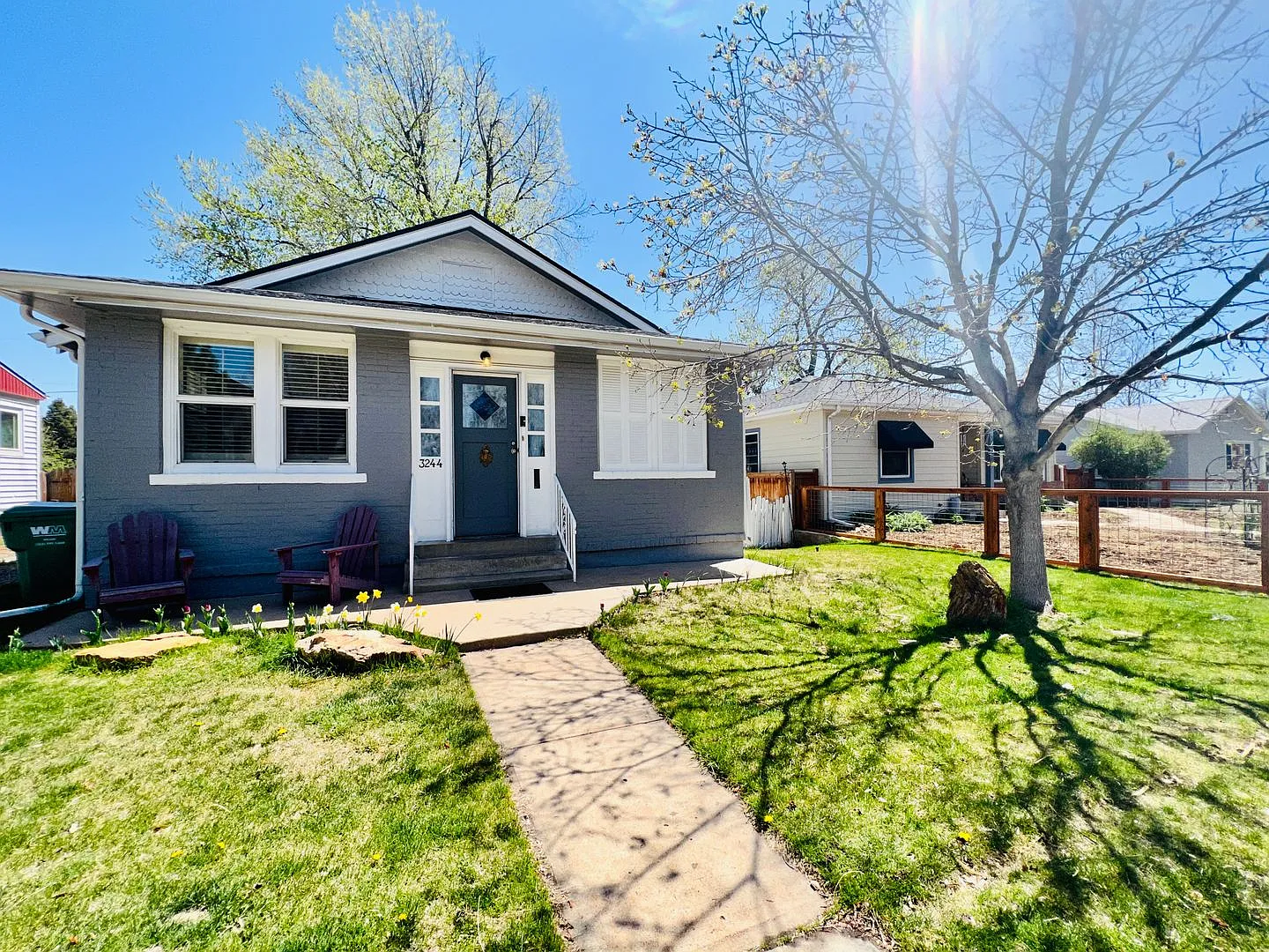 $0 Deposit Option, Charming 3 Bed 2 Bath Traditional Brick Home!! Huge Yard, Detached Garage, Com... — Photo 2