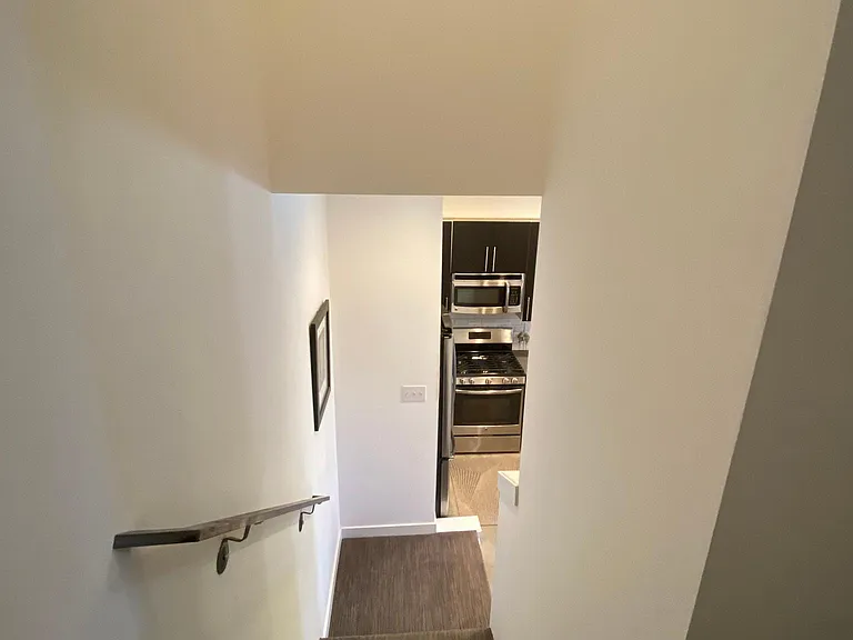 803 S Cloverdale St #803 — Photo 24