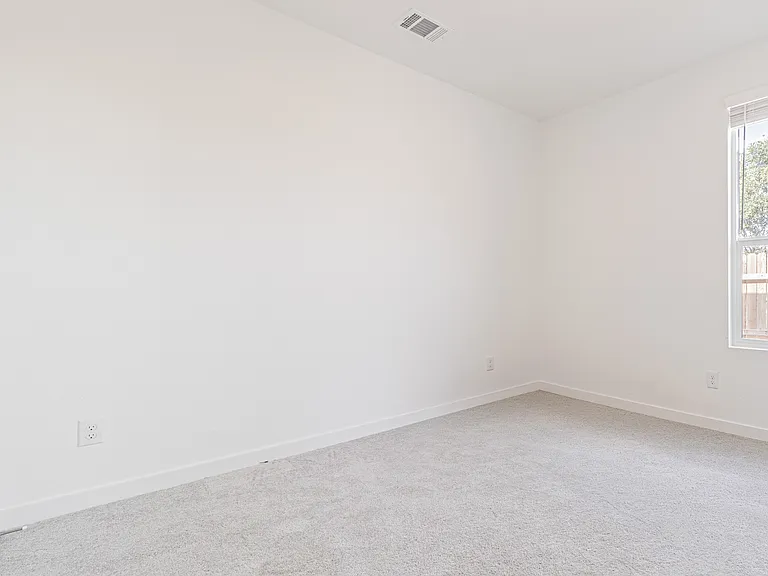 Bedroom 3 (Guest)