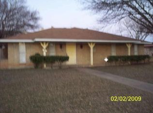 4015 Oak Arbor Dr, Dallas, TX 75233