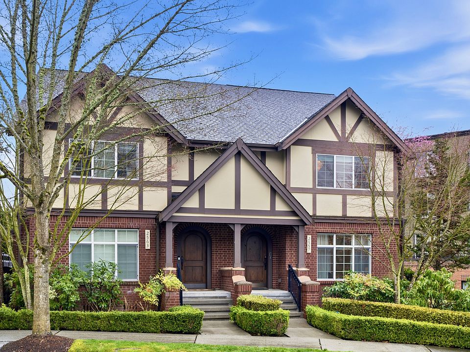 1st image of 2557 NE Park Dr