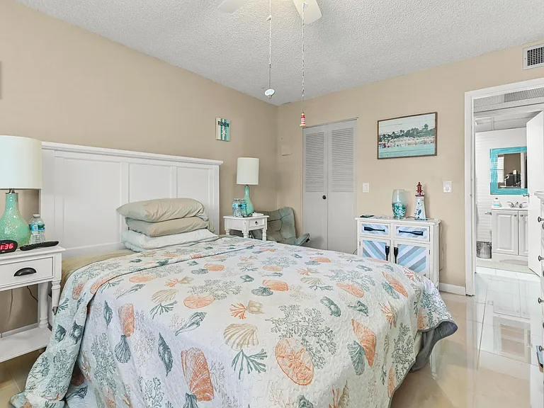520 Monaco Park #K — Photo 11