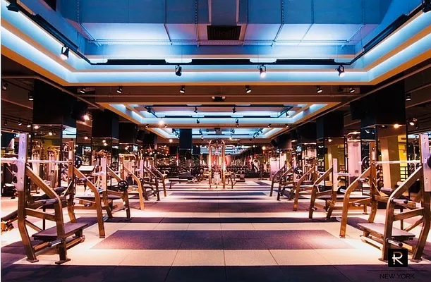 Rented by R New York | media 22