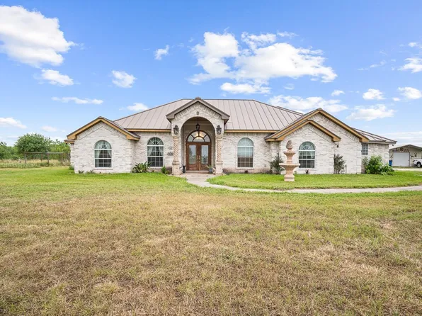 668 County Road 137, Alice, TX 78332