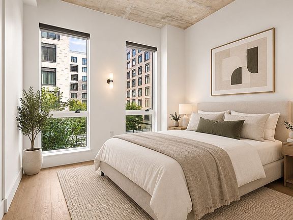 4th image of 323 Lenox Rd #3H