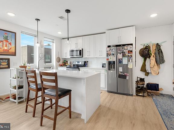 2nd image of 1335 N Marston St #301