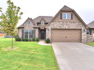 13635 S Hartford Ave, Glenpool, OK 74033