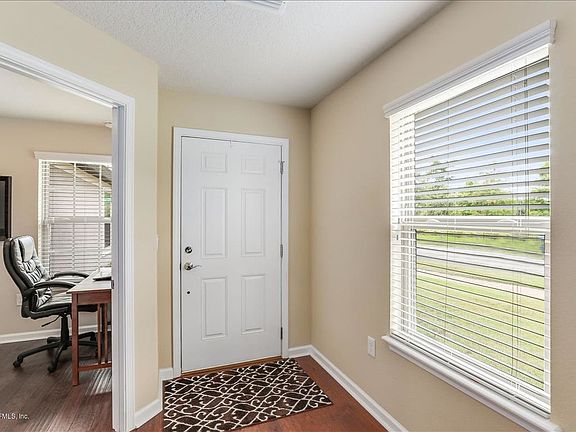 4th image of 19 Caspia Ln