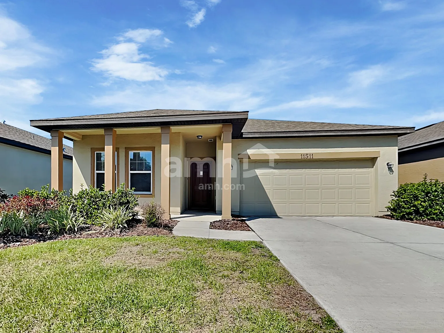 3 bed, 2.0 bath, 1641 sqft, $2,140 — Photo 1