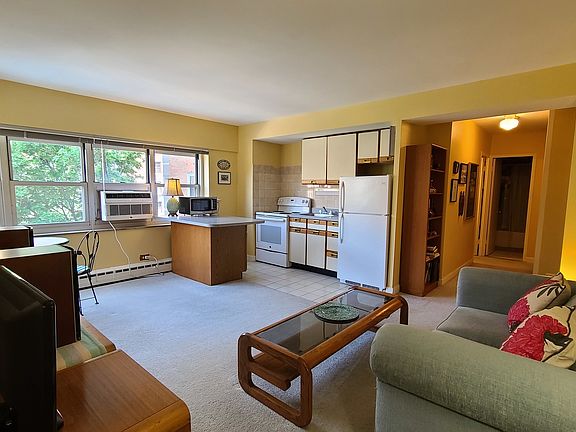 5th image of 4970 N Marine Dr APT 425