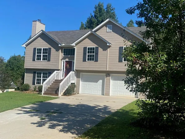 5482 Latham Manor Dr, Gainesville, GA 30506