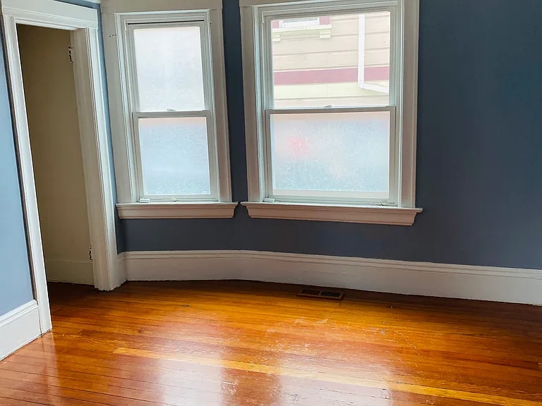 4629 Shattuck Ave — Photo 23