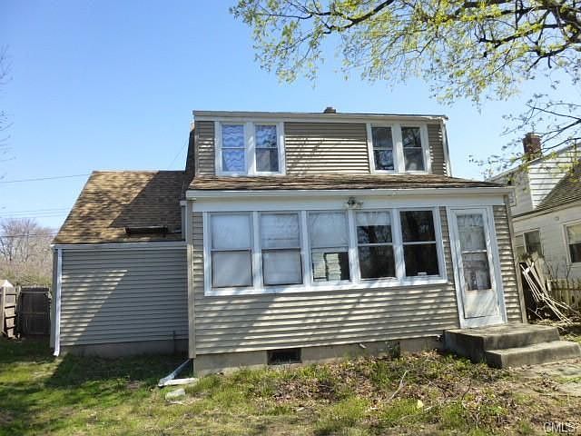 2nd image of 184 Bradley Ave