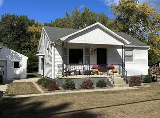 285 E Spring St, Port Austin, MI 48467