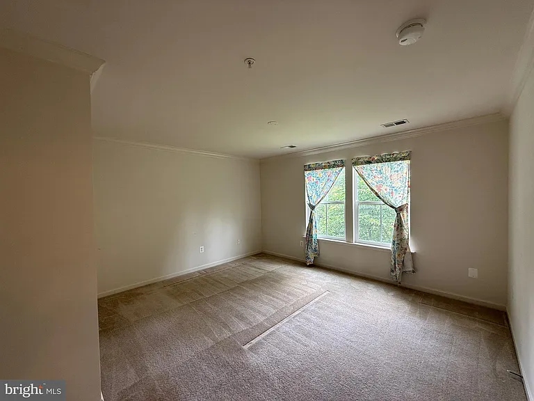 10215 Daventry Dr — Photo 25