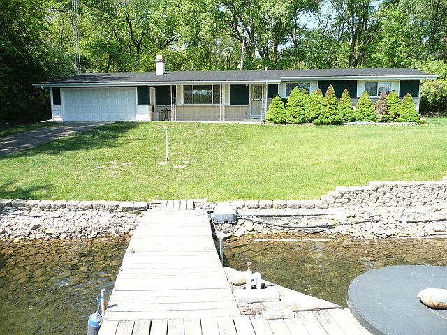 1st image of 1920 N Lincoln Lake Dr
