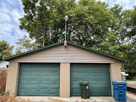 2nd image of 2846 W Epler Ave