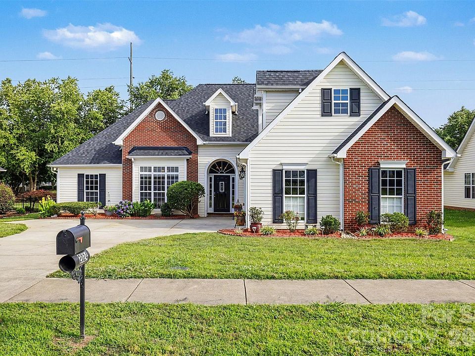 1st image of 2024 Galena Chase Dr
