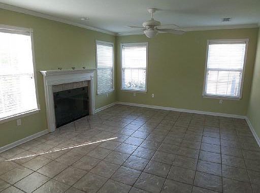 2nd image of 3037 Brookwood Dr