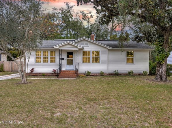 1641 CHARON Road, Jacksonville, FL 32205
