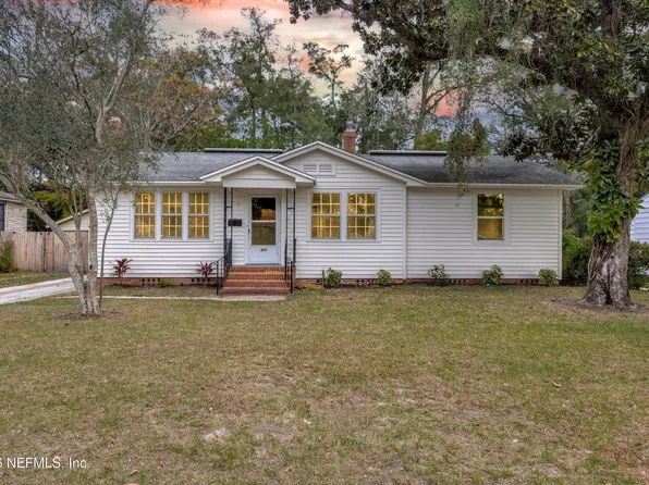 1641 CHARON Road, Jacksonville, FL 32205