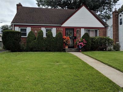208 Hathaway Ave, Elmont, NY, 11003