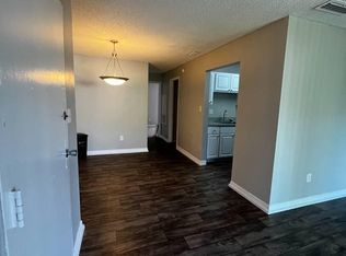 195 Glades Cir #195, Largo, FL 33771
