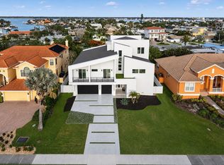 3221 GULF BOULEVARD, BELLEAIR BEACH, FL 33786