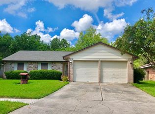 16874 Gleneagle Dr N, Conroe, TX 77385