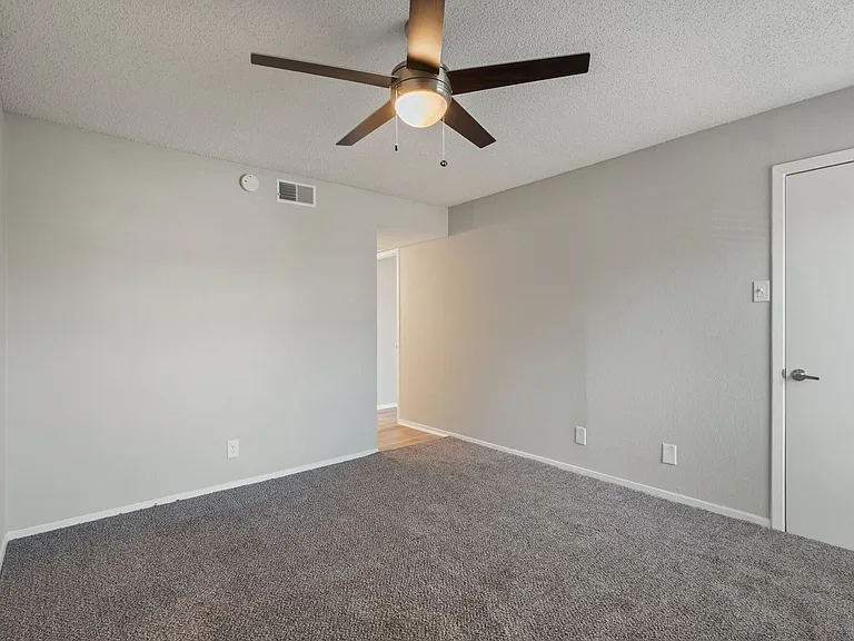 333 Prestonwood Dr — Photo 9
