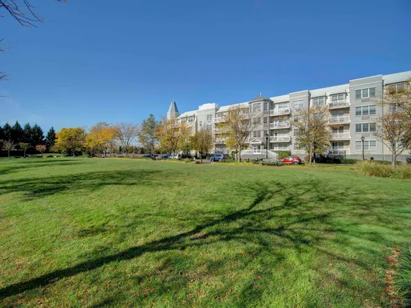 15 Freedom Way image 9 of 20