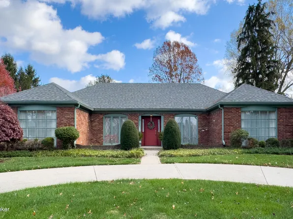209 S Chadwick Rd, Hurstbourne, KY 40222