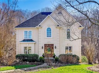 901 Brookmeade Dr, Winston Salem, NC 27106