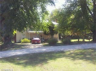 150 Mickie Town Rd, Dabneys, VA 23102